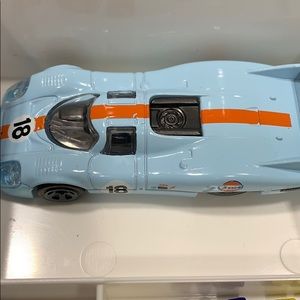 Meet your Posher, Michael